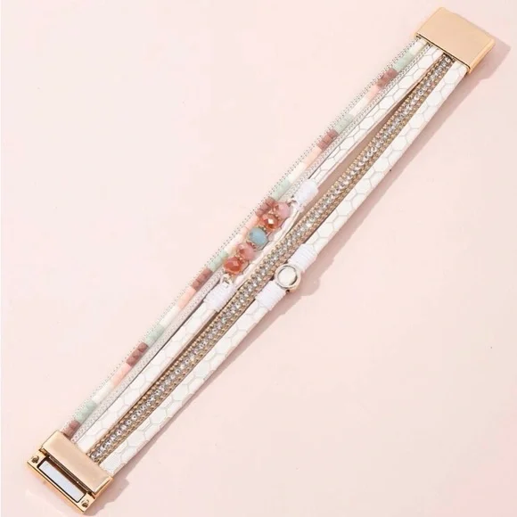 LAST ONE: Beautiful women’s rhinestone and bead cute bracelet - Picture 2 of 4